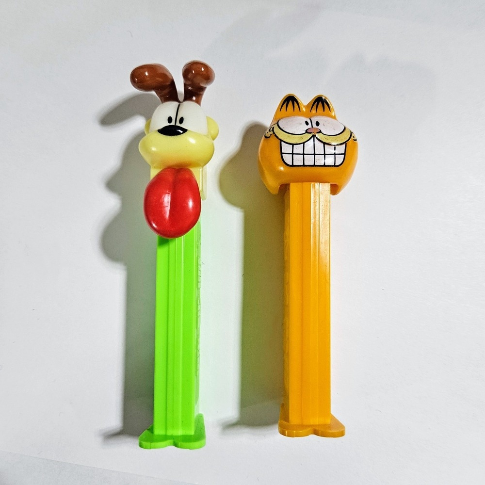 Lot Of 2 Garfield & Odie‎ Pez Dispensers